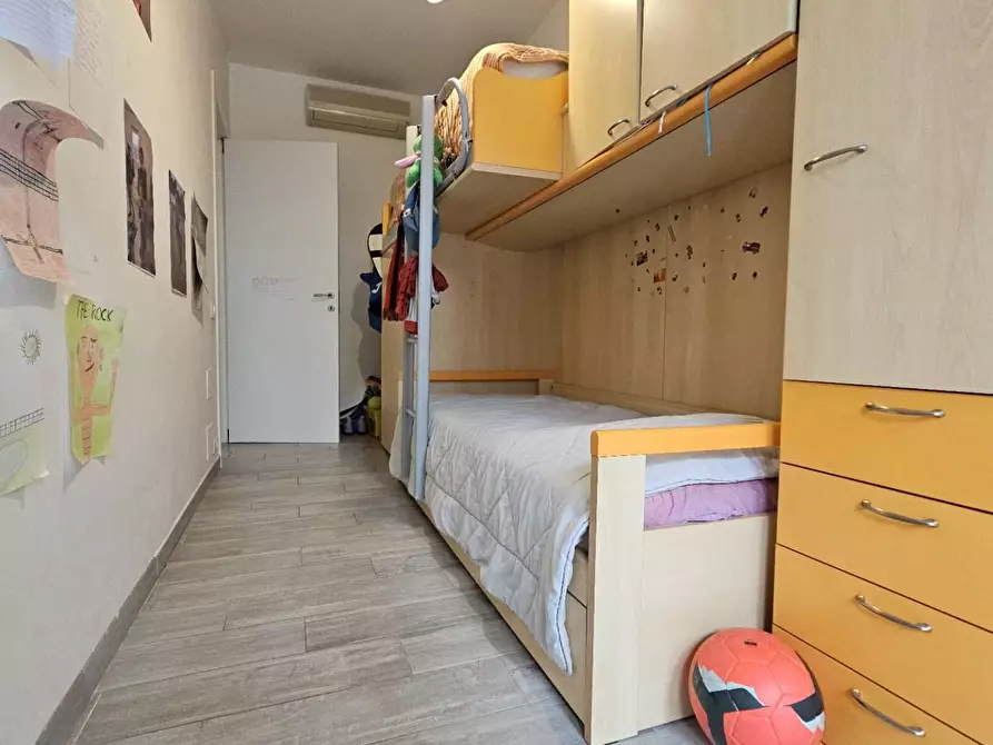 Immagine 3 di Appartamento in vendita  a Carrara