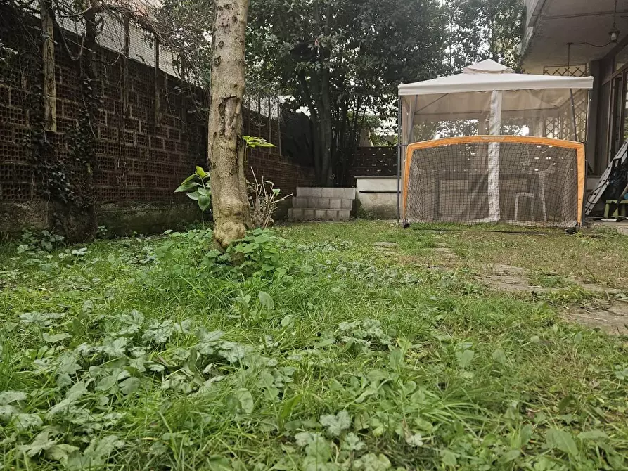 Immagine 9 di Appartamento in vendita  a Carrara