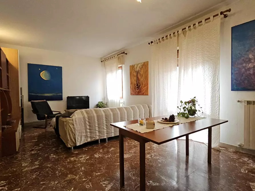 Immagine 17 di Appartamento in vendita  a Carrara