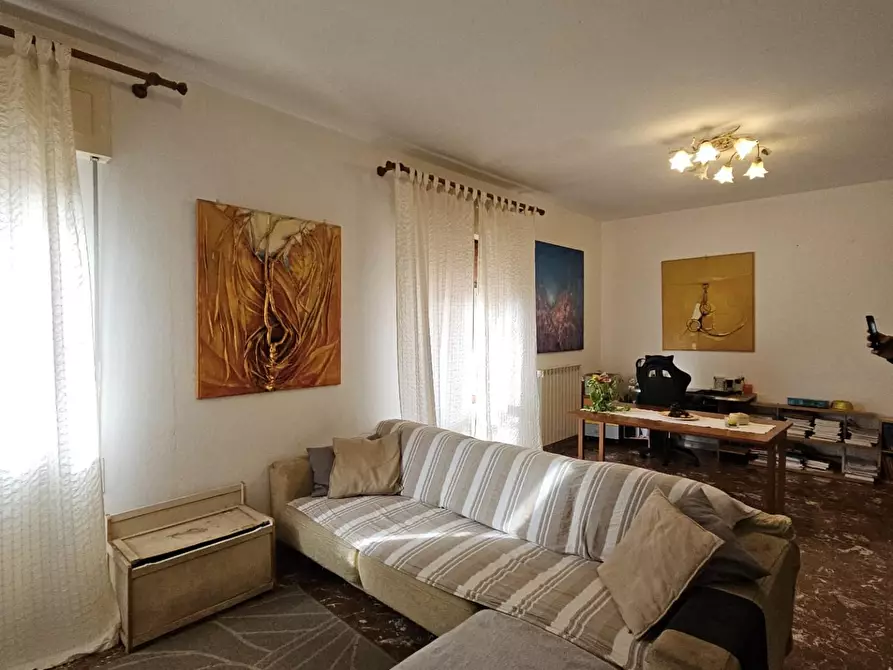 Immagine 14 di Appartamento in vendita  a Carrara