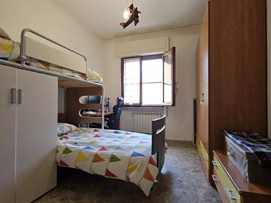 Immagine 13 di Appartamento in vendita  a Carrara