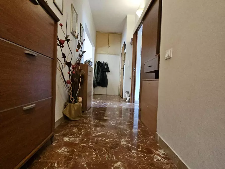 Immagine 8 di Appartamento in vendita  a Carrara