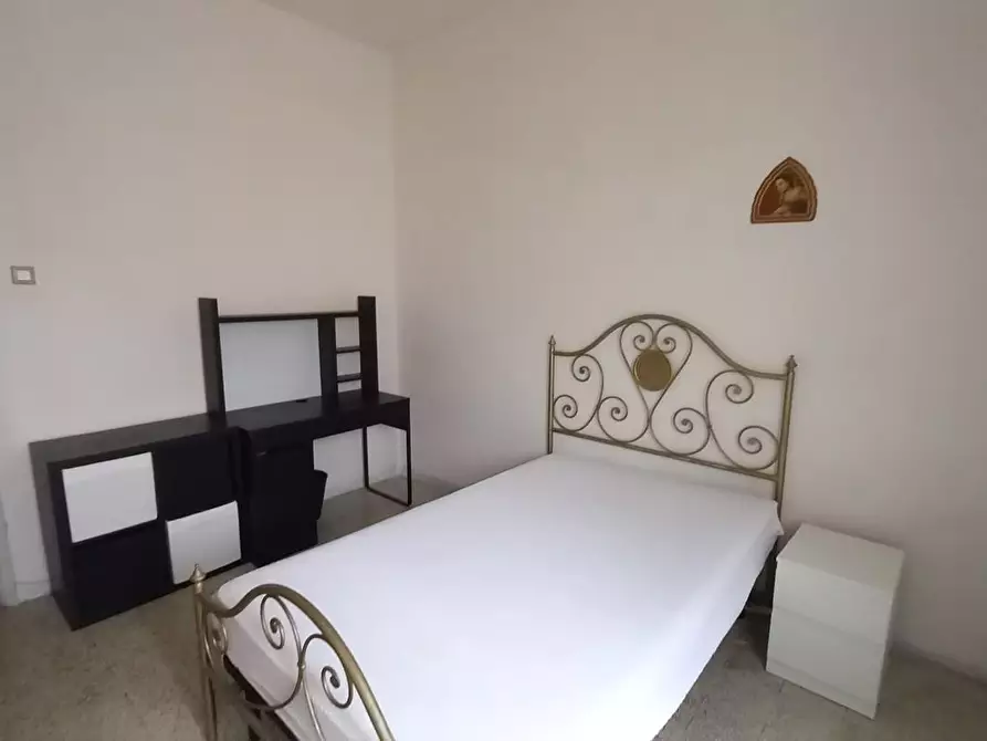 Immagine 15 di Appartamento in vendita  a Livorno