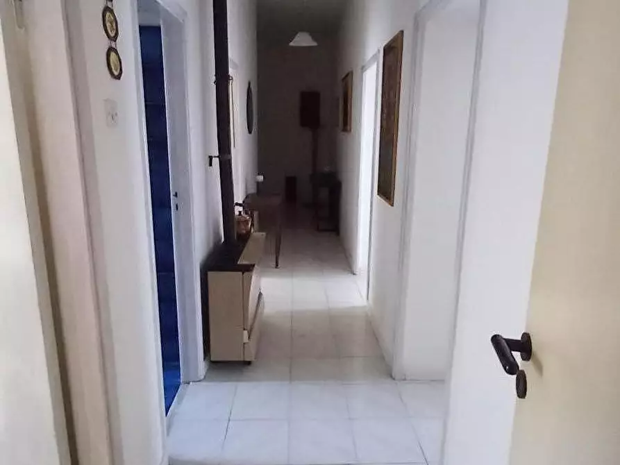 Immagine 2 di Appartamento in vendita  a Livorno