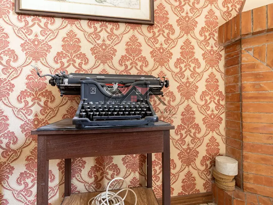 Immagine 17 di Appartamento in vendita  a Pomarance