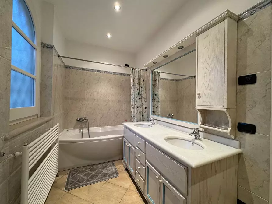 Immagine 25 di Casa bifamiliare in affitto  a Forte Dei Marmi