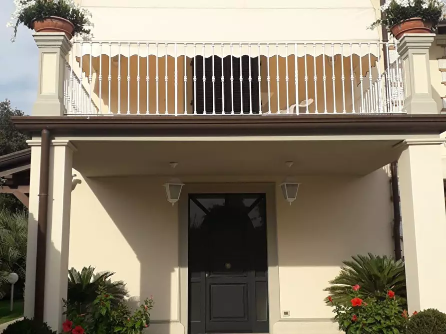 Immagine 40 di Casa bifamiliare in affitto  a Forte Dei Marmi