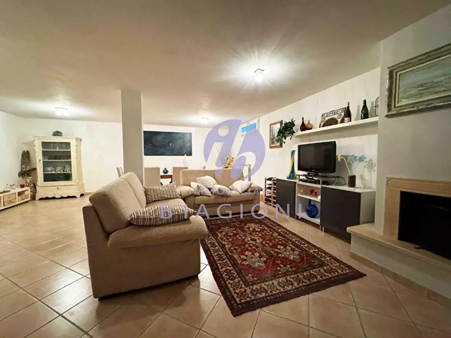 Immagine 30 di Casa trifamiliare in vendita  a Pietrasanta