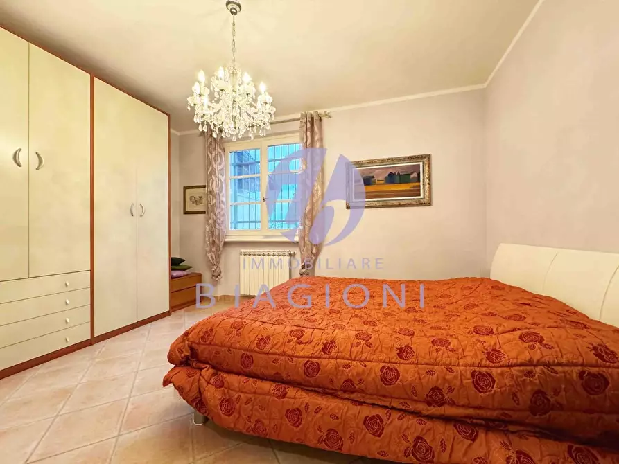 Immagine 16 di Casa trifamiliare in vendita  a Pietrasanta