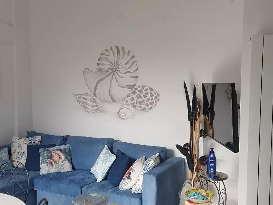 Immagine 3 di Appartamento in vendita  a Ortonovo