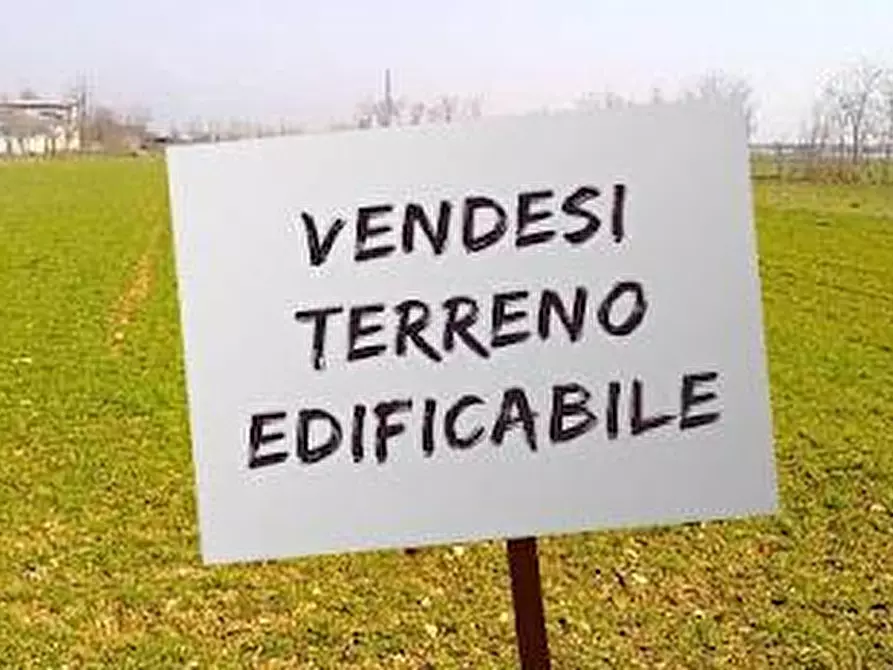 Immagine 1 di Terreno residenziale in vendita  a Altopascio