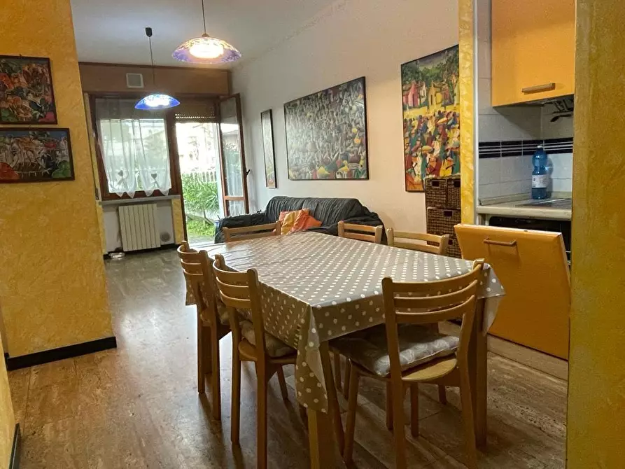 Immagine 7 di Appartamento in vendita  a Massa