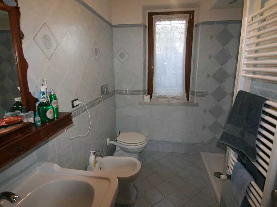 Immagine 5 di Casa indipendente in vendita  a Carrara