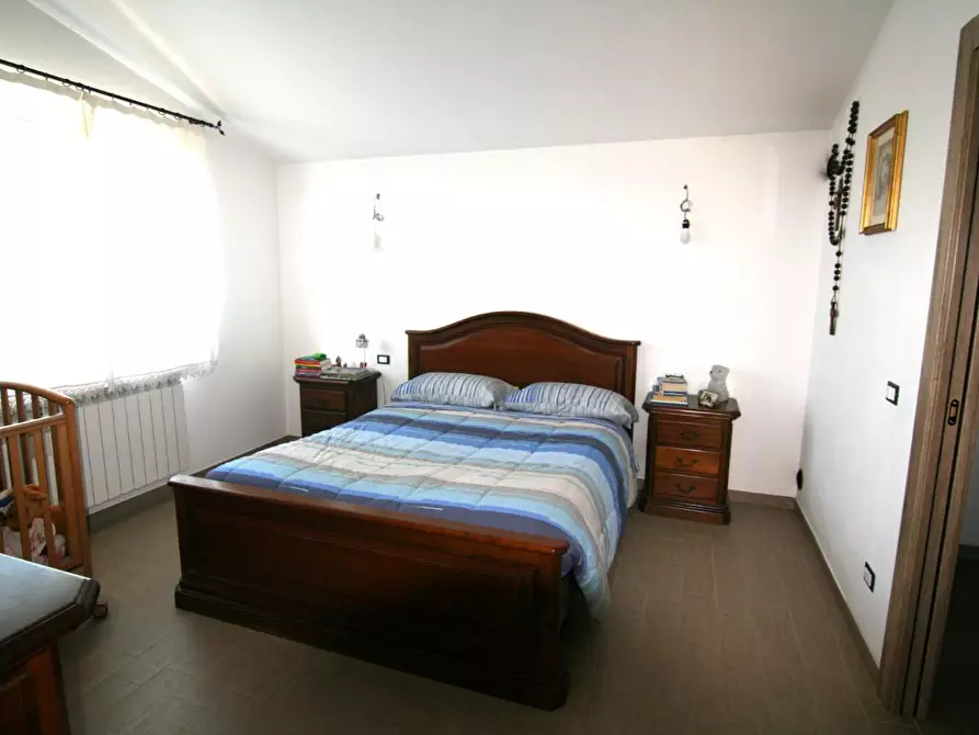 Immagine 7 di Casa indipendente in vendita  a Carrara