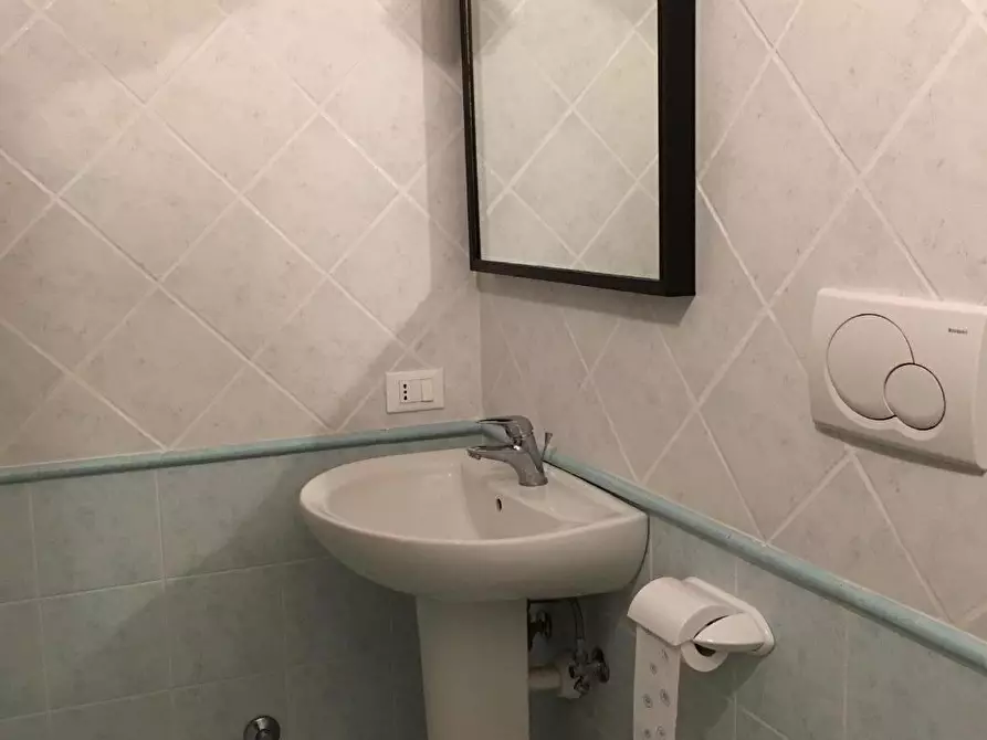 Immagine 30 di Appartamento in vendita  a Campiglia Marittima