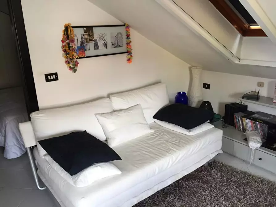 Immagine 19 di Casa semindipendente in vendita  a Carrara