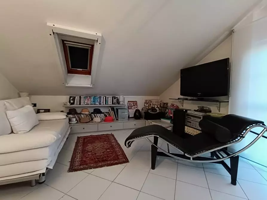 Immagine 65 di Casa semindipendente in vendita  a Carrara