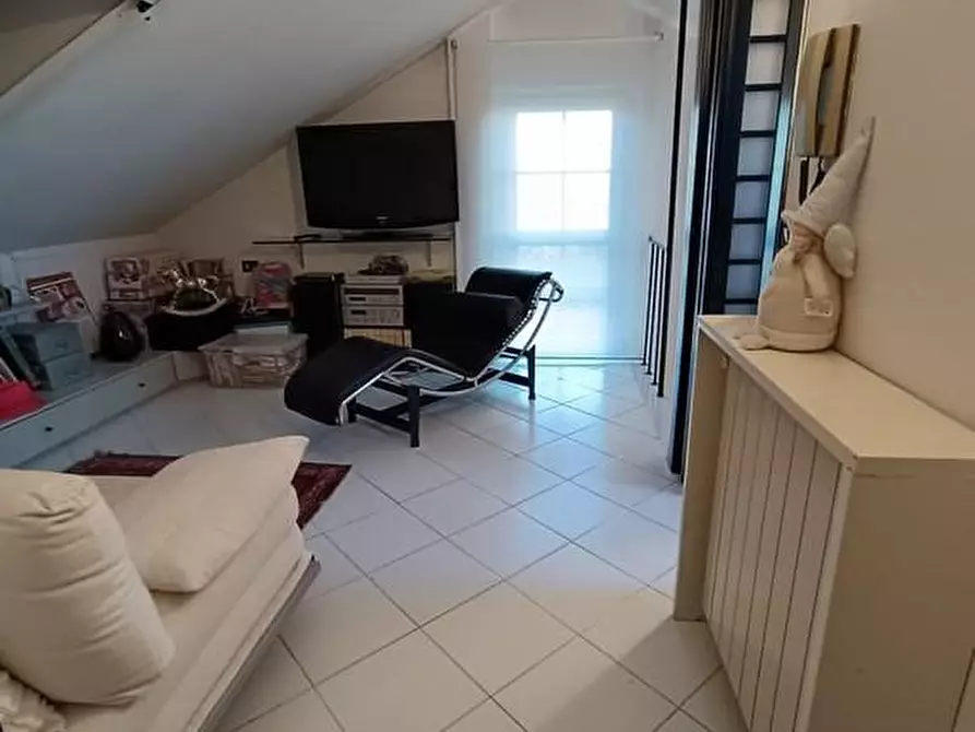 Immagine 67 di Casa semindipendente in vendita  a Carrara