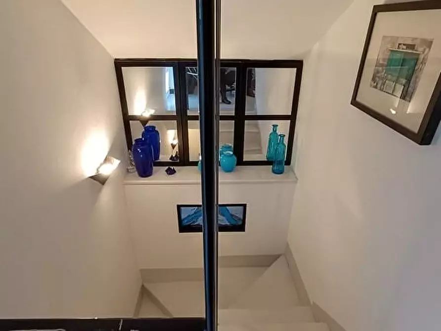 Immagine 62 di Casa semindipendente in vendita  a Carrara