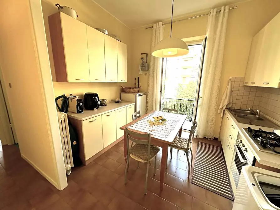 Immagine 1 di Appartamento in vendita  a Lerici