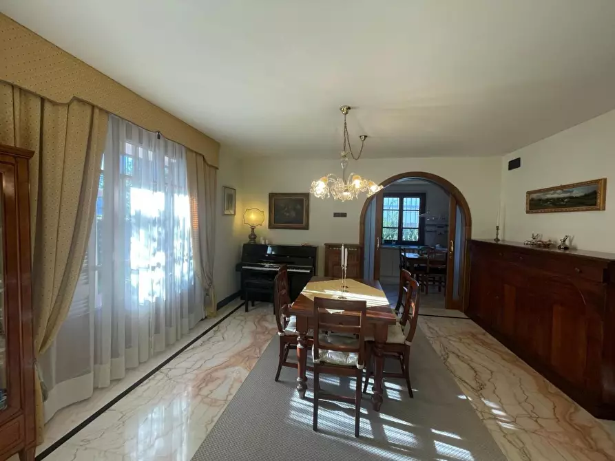 Immagine 8 di Villa in affitto  a Forte Dei Marmi