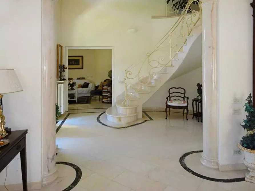 Immagine 8 di Villa in affitto  a Forte Dei Marmi