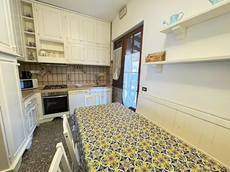 Immagine 14 di Villa in vendita  a Forte Dei Marmi