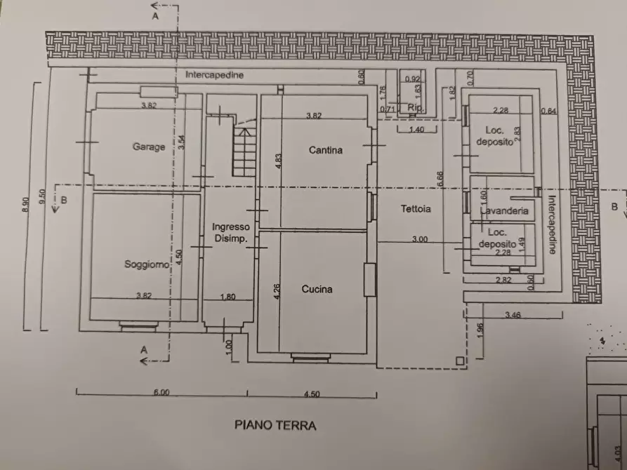 Immagine 48 di Villa in vendita  a Lucca