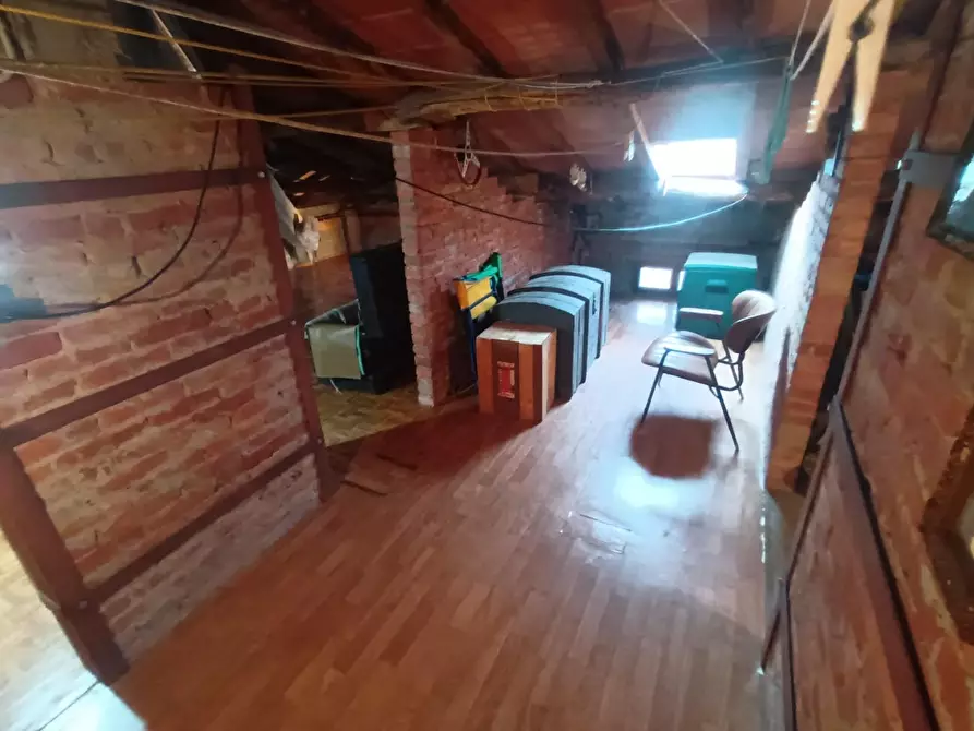 Immagine 18 di Villa in vendita  a Lucca