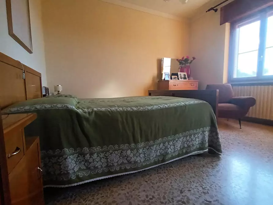 Immagine 28 di Villa in vendita  a Lucca