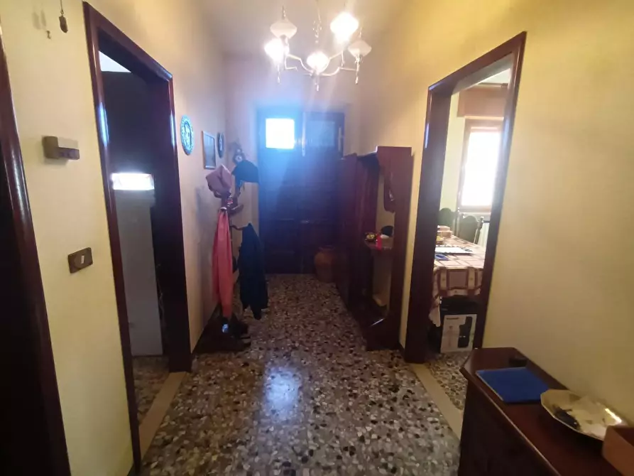 Immagine 35 di Villa in vendita  a Lucca