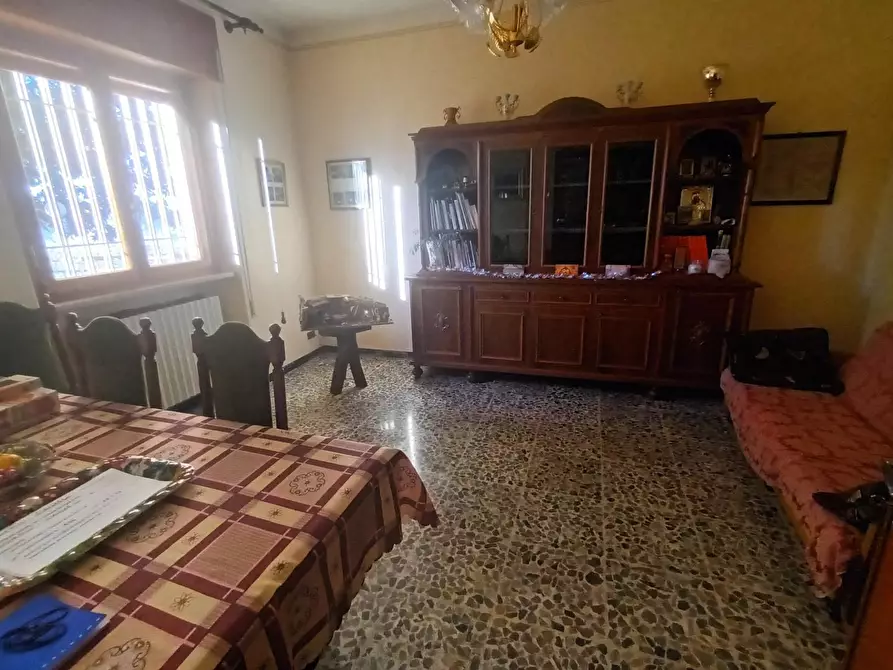 Immagine 42 di Villa in vendita  a Lucca
