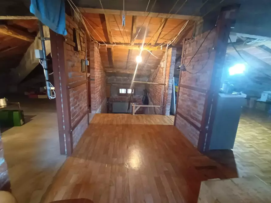 Immagine 13 di Villa in vendita  a Lucca