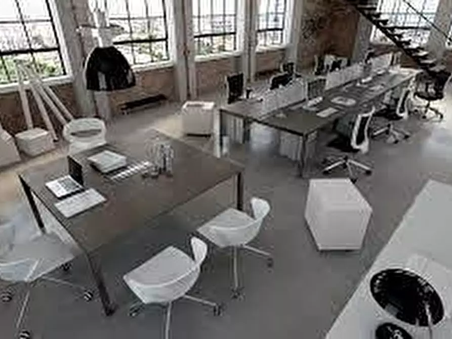 Immagine 4 di Ufficio in vendita  a Massarosa