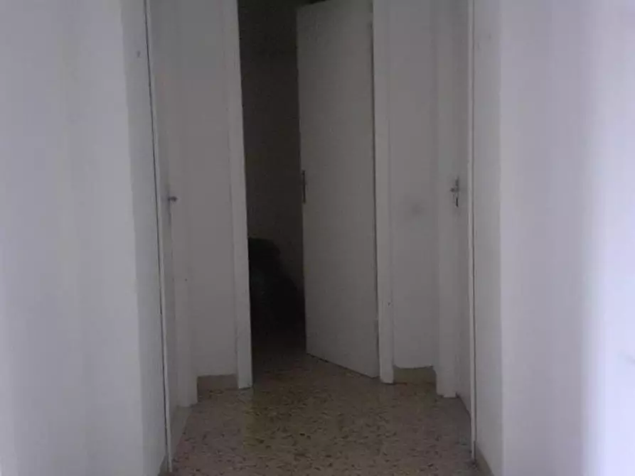 Immagine 3 di Appartamento in vendita  a Massa