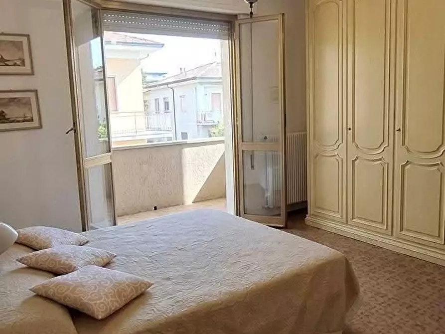 Immagine 10 di Appartamento in affitto  a Massa