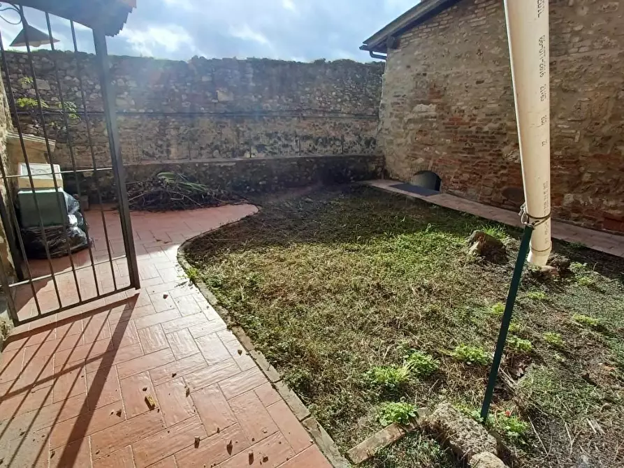 Immagine 7 di Appartamento in vendita  a Colle Di Val D'elsa