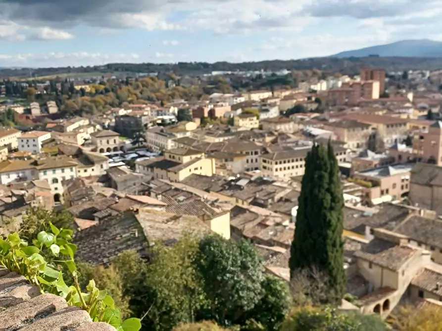 Immagine 2 di Appartamento in vendita  a Colle Di Val D'elsa