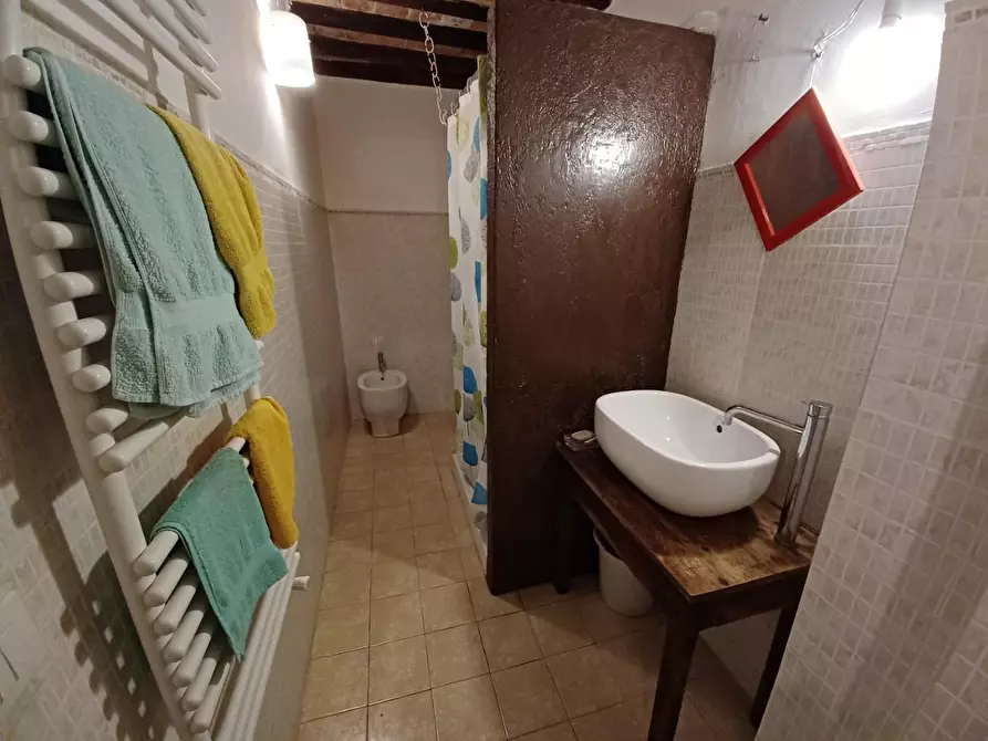 Immagine 21 di Appartamento in vendita  a Colle Di Val D'elsa