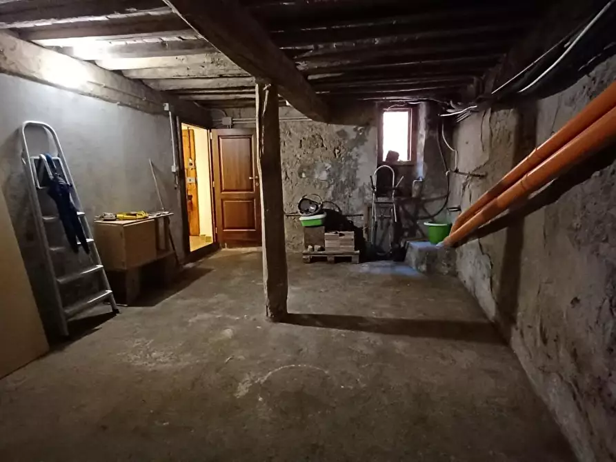 Immagine 26 di Appartamento in vendita  a Colle Di Val D'elsa