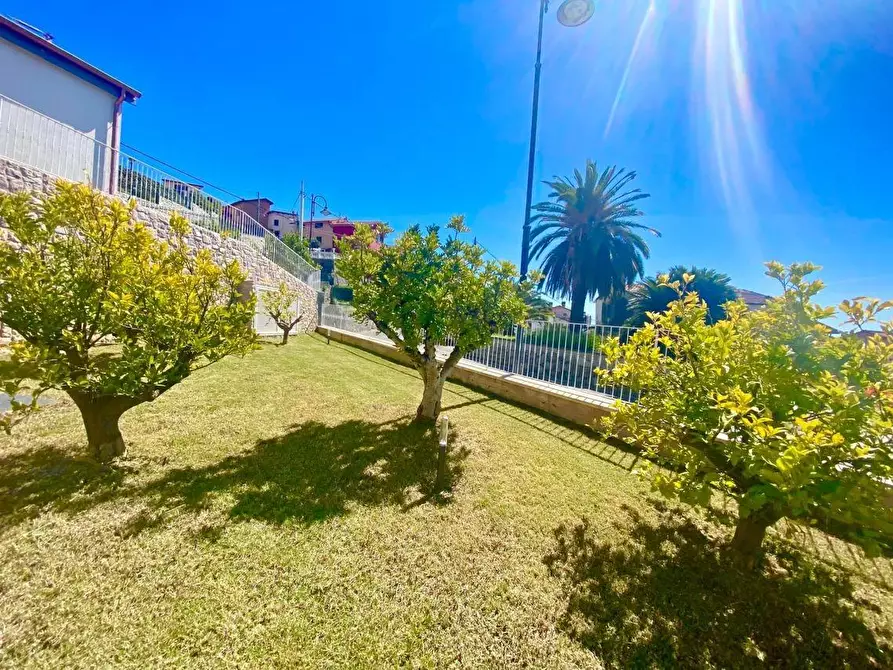 Immagine 4 di Appartamento in vendita  a La Spezia