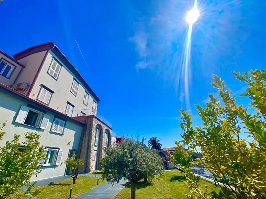 Immagine 8 di Appartamento in vendita  a La Spezia