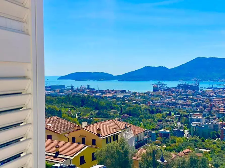 Immagine 22 di Appartamento in vendita  a La Spezia