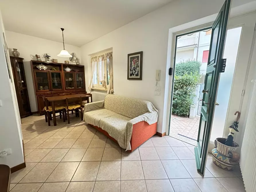 Immagine 3 di Appartamento in affitto  a Forte Dei Marmi