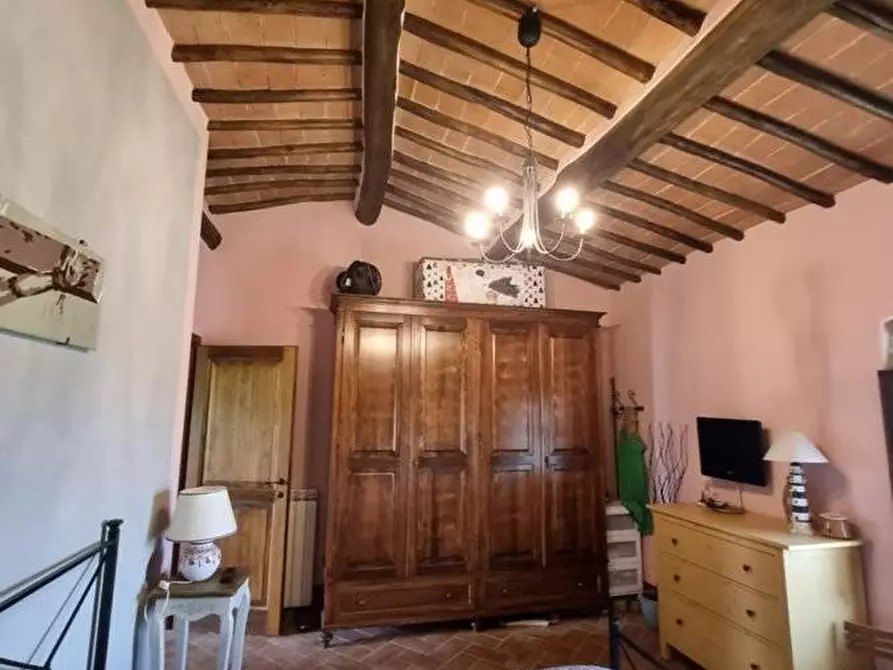 Immagine 28 di Porzione di casa in vendita  a Colle Di Val D'elsa