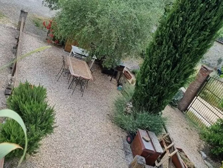 Immagine 14 di Porzione di casa in vendita  a Colle Di Val D'elsa