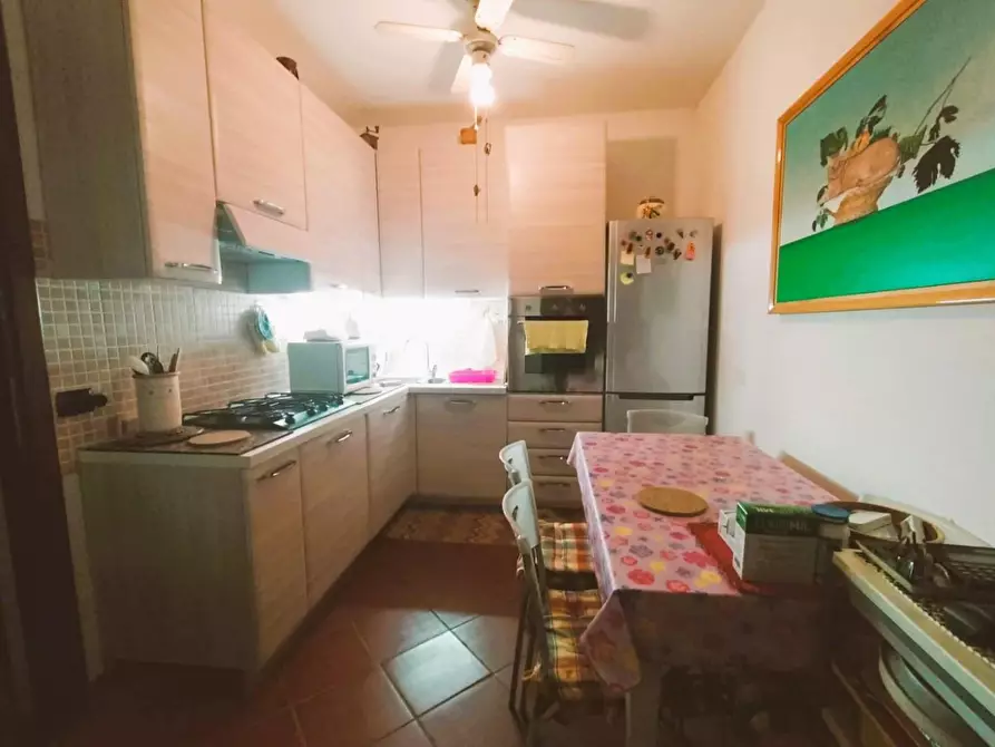 Immagine 7 di Appartamento in vendita  a Lucca