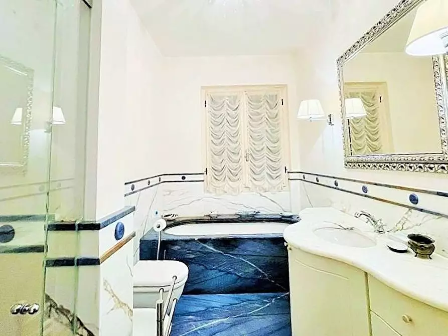 Immagine 28 di Villa in affitto  a Forte Dei Marmi