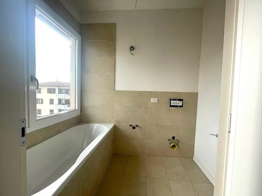 Immagine 6 di Appartamento in vendita  a Empoli