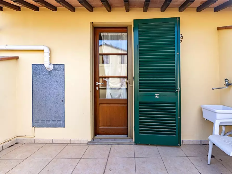 Immagine 33 di Villetta a schiera in vendita  a Empoli